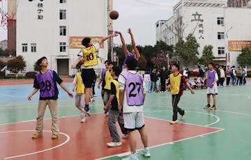 青春无畏，逐梦“篮”途——安居职中…